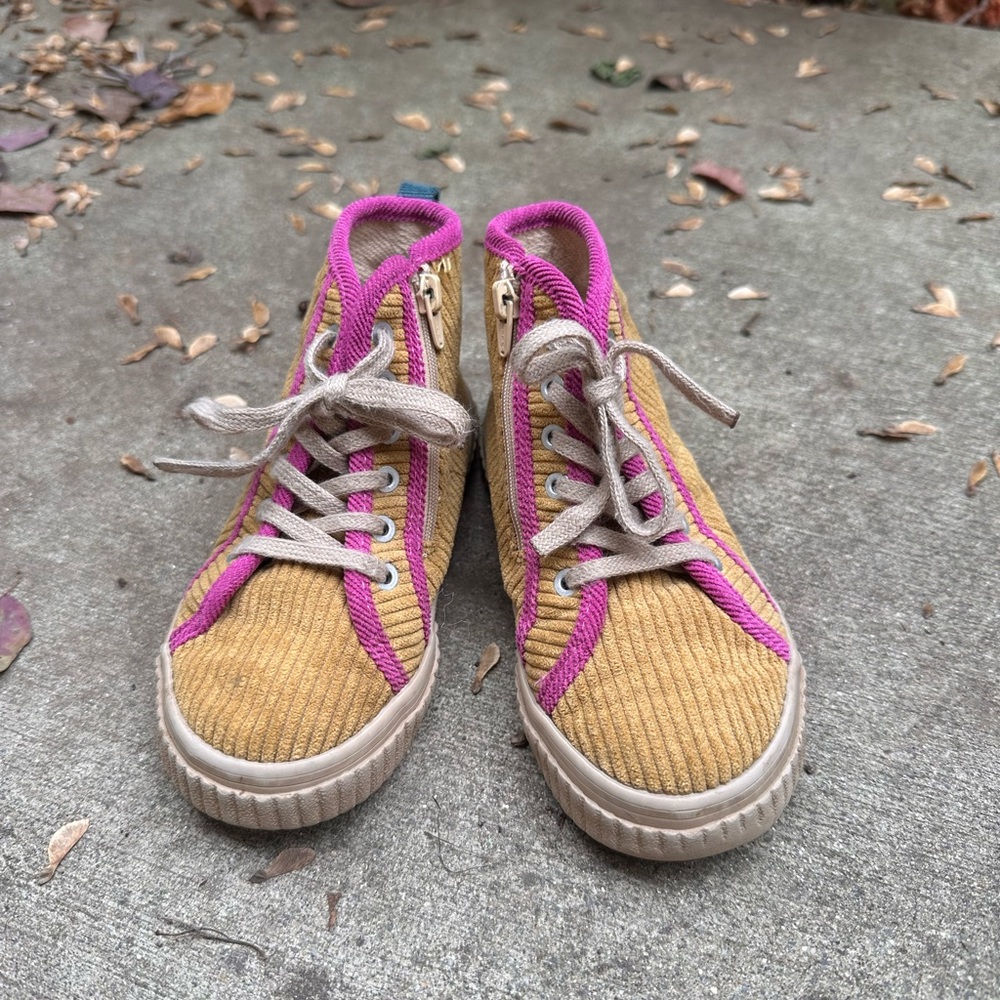 Zara Kids Tan and Pink Sneakers size 9.5 (size 26)